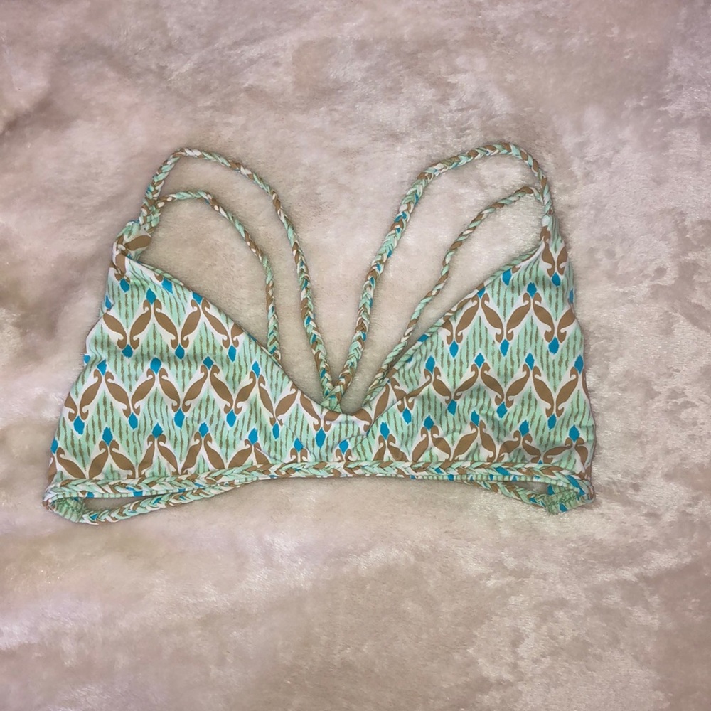 Frankie’s Bikinis Kaia top